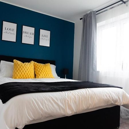 Stylish House With Private Parking Villa Glasgow Ngoại thất bức ảnh
