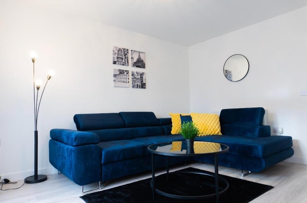 Stylish House With Private Parking Villa Glasgow Ngoại thất bức ảnh